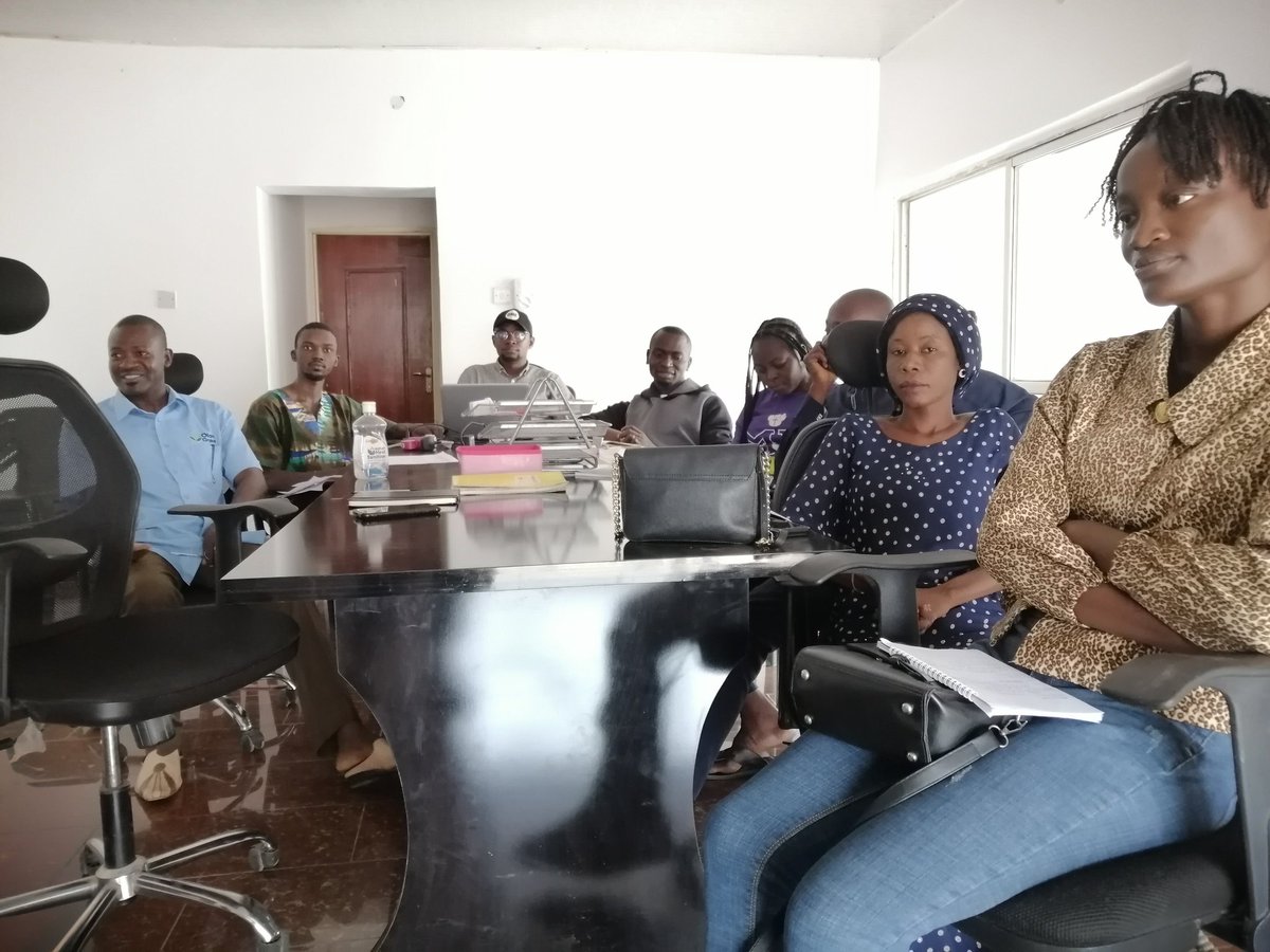 zagwa48's tweet photo. @DCDF55533221 DCDF participating in a one day stakeholders discussion on the single use of plastics a Blessing or Menace at Bridge that Gap office https://t.co/aouuxrM9Mn