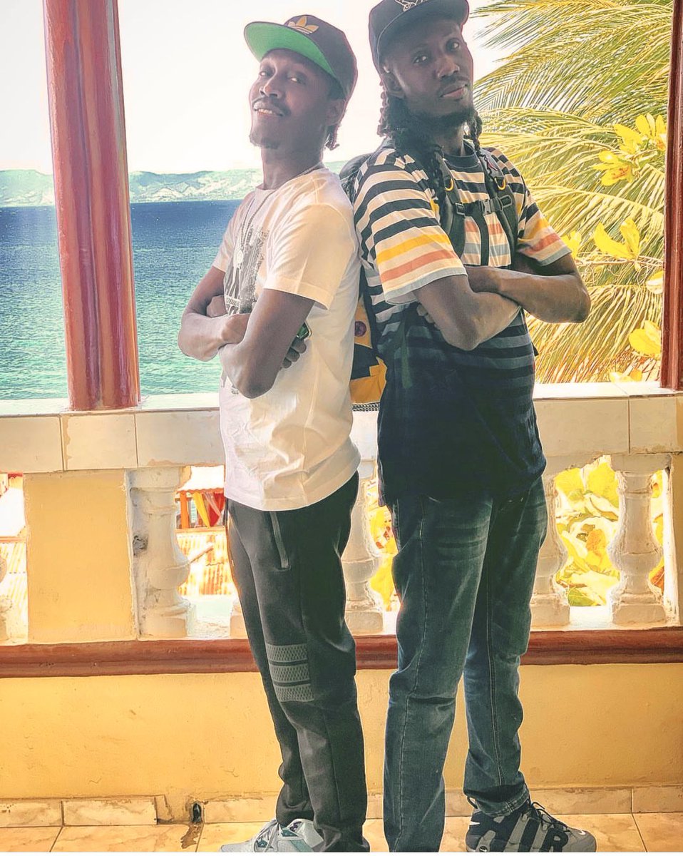 atrosrockfam's tweet photo. Bònfèt frèm, zanmim… Mwen swetew pa janm sispann pataje lanmou. M renmenw frèm 🙏🏾🙏🏾🙏🏾 #Nou2 #GeminiSeason https://t.co/GmekYMnLiO