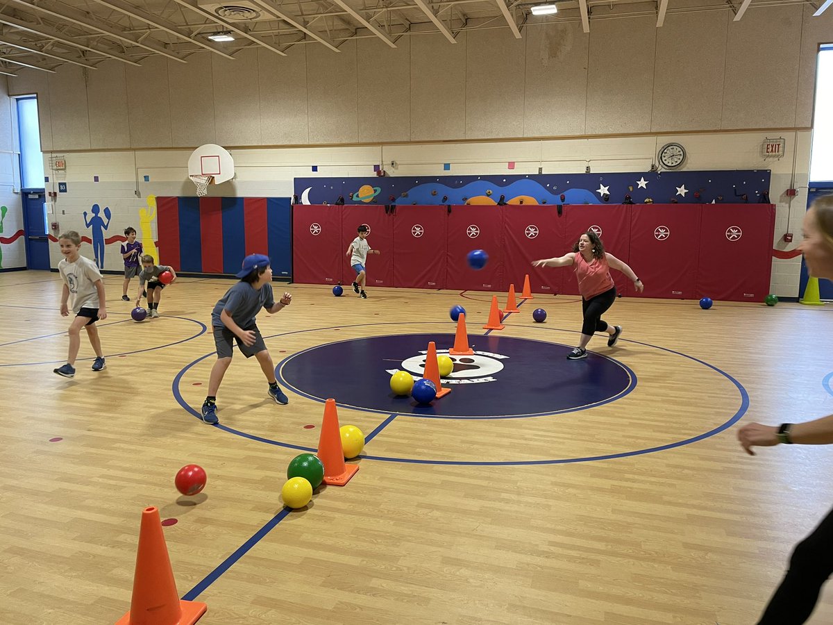 Innovation_APS's tweet photo. If you can dodge a teacher β¦ you can dodge a ball. #auctionitem @innovationpta @AnnaDSel @MrsPeters_APS @Mrs_White_APS @MrsCongableAPS @ERudzewicz https://t.co/YnvkLzJrS2