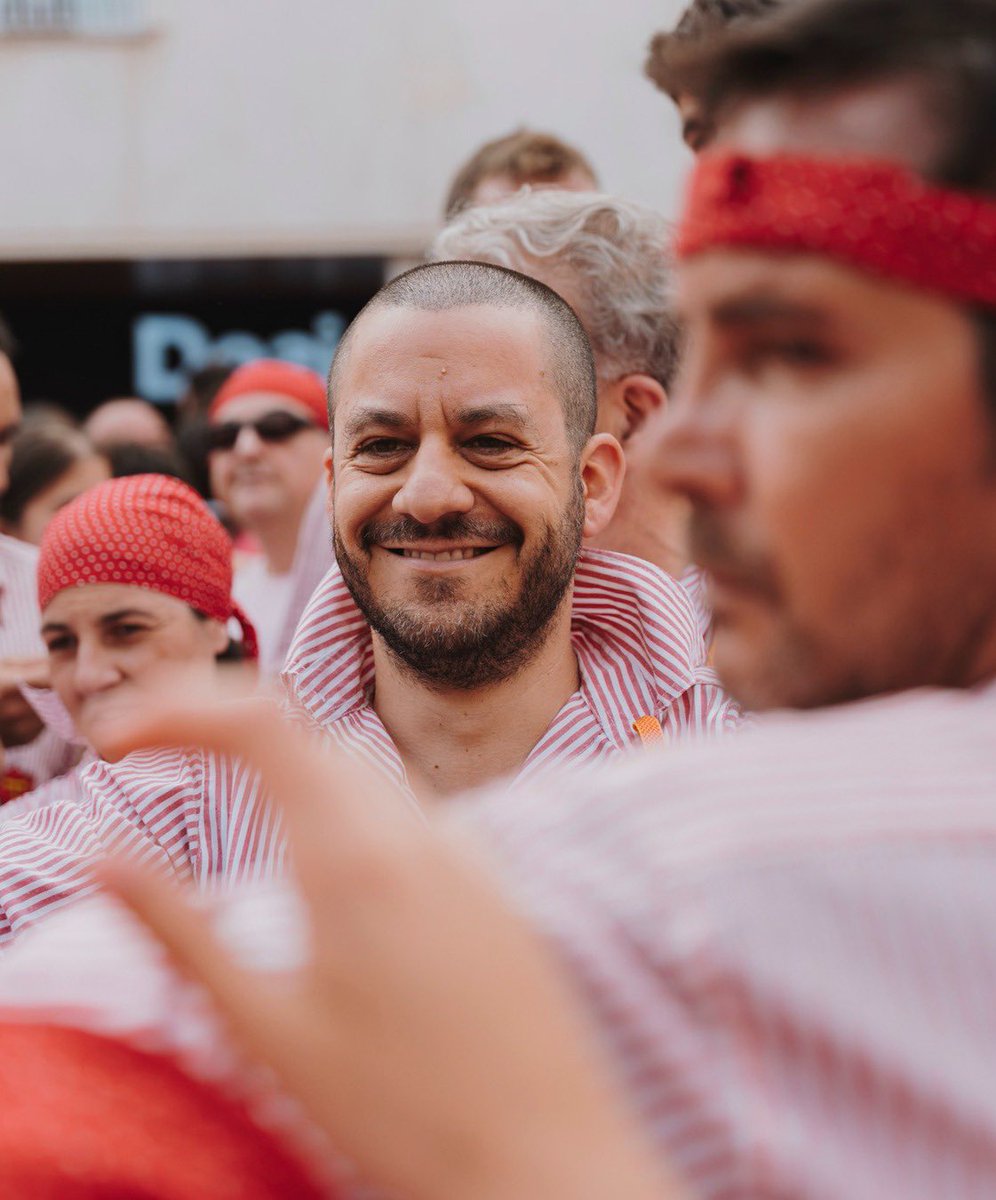 xiquetstgn's tweet photo. Lamentem profundament comunicar que avui ens ha deixat el Max, casteller fonamental de la família matalassera.

Volem enviar una forta abraçada a la família i amics, especialment a la Joana, al Jordi, al Nicolo i al Ton.  
Et trobarem molt a faltar, amico! ❤️ https://t.co/CCfWFrgtxm