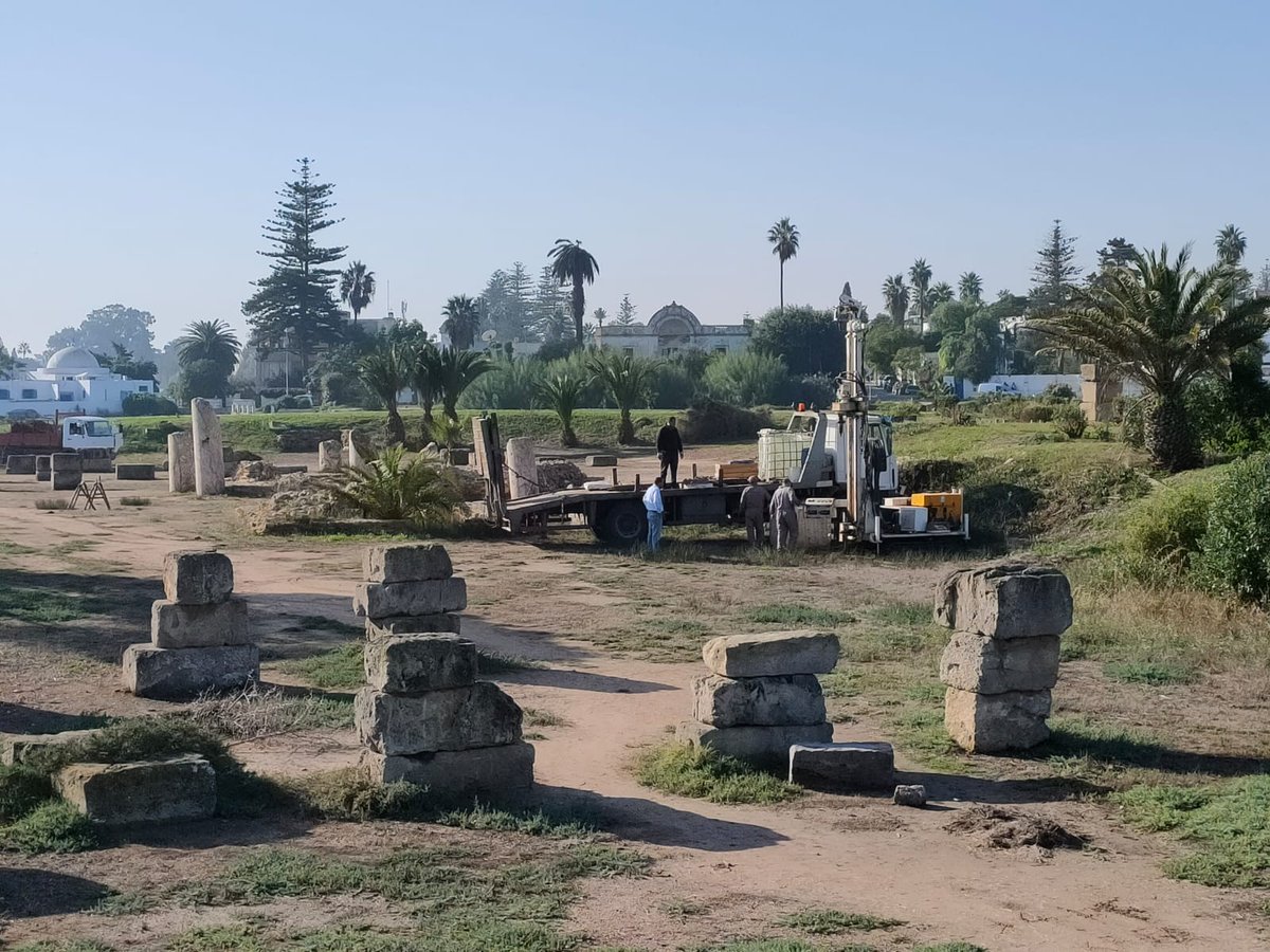 Arpamed_fonds's tweet photo. Au milieu des ruines de l'antique Carthage… des opérations de carottage 👷

Mission scientifique de Carthage 2022 © J.-Ph. Goiran / UMR 5133/ CNRS- Univ. Lyon.

#archeology #histoire #mecenat #culture #patrimoine #tunisie #histoireantique #antiquité #carthage #punique https://t.co/B2DwQzSEqq