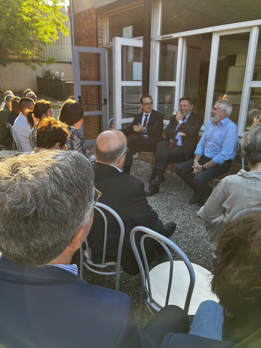 LRcirco7710's tweet photo. 👥 Soirée débat 

🇺🇦 Hier soir, nous étions réunis à @VilleChelles à l’occasion d’une soirée débat sur les enjeux de défense et la situation en Ukraine. https://t.co/VkvIkBVy9K