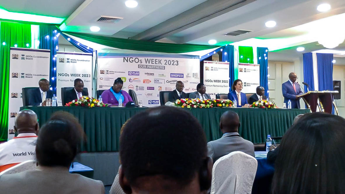YouthFutureLab's tweet photo. π· Powering Sustainable Development: Key takeaways from NGO's Week 2023 in Kenya. Learn how NGOs and the government are working hand in hand for a better future. #NGOsWeek2023 #SustainableDevelopment #Kenya https://t.co/OGSLIp8k49
