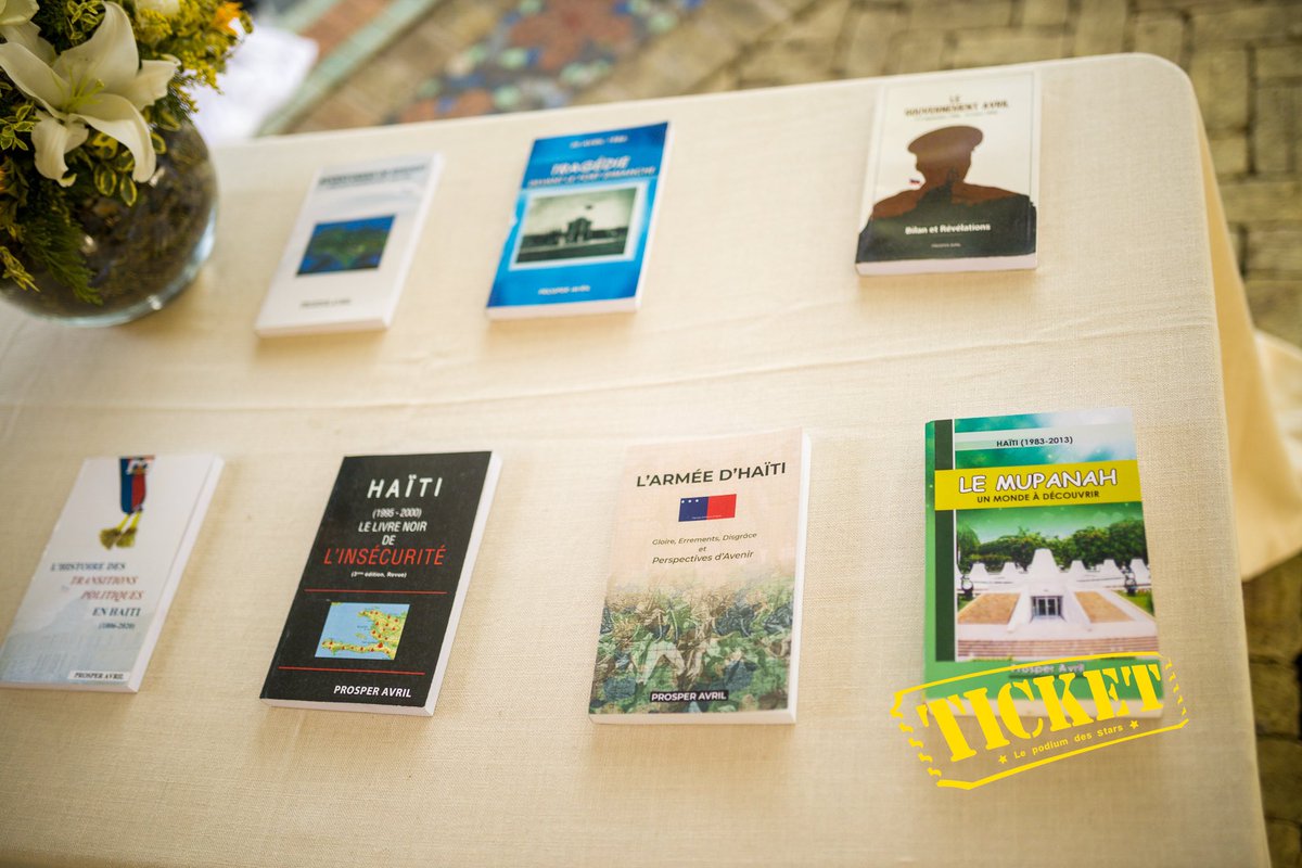 TICKETmaghaiti's tweet photo. La 29e édition de Livres en folie vous attend à l’hôtel Karibe ce jeudi 8 juin 2023. #lef2023
.
.
📸: @amazanphotography 

[1/2] https://t.co/slrQfBULNT