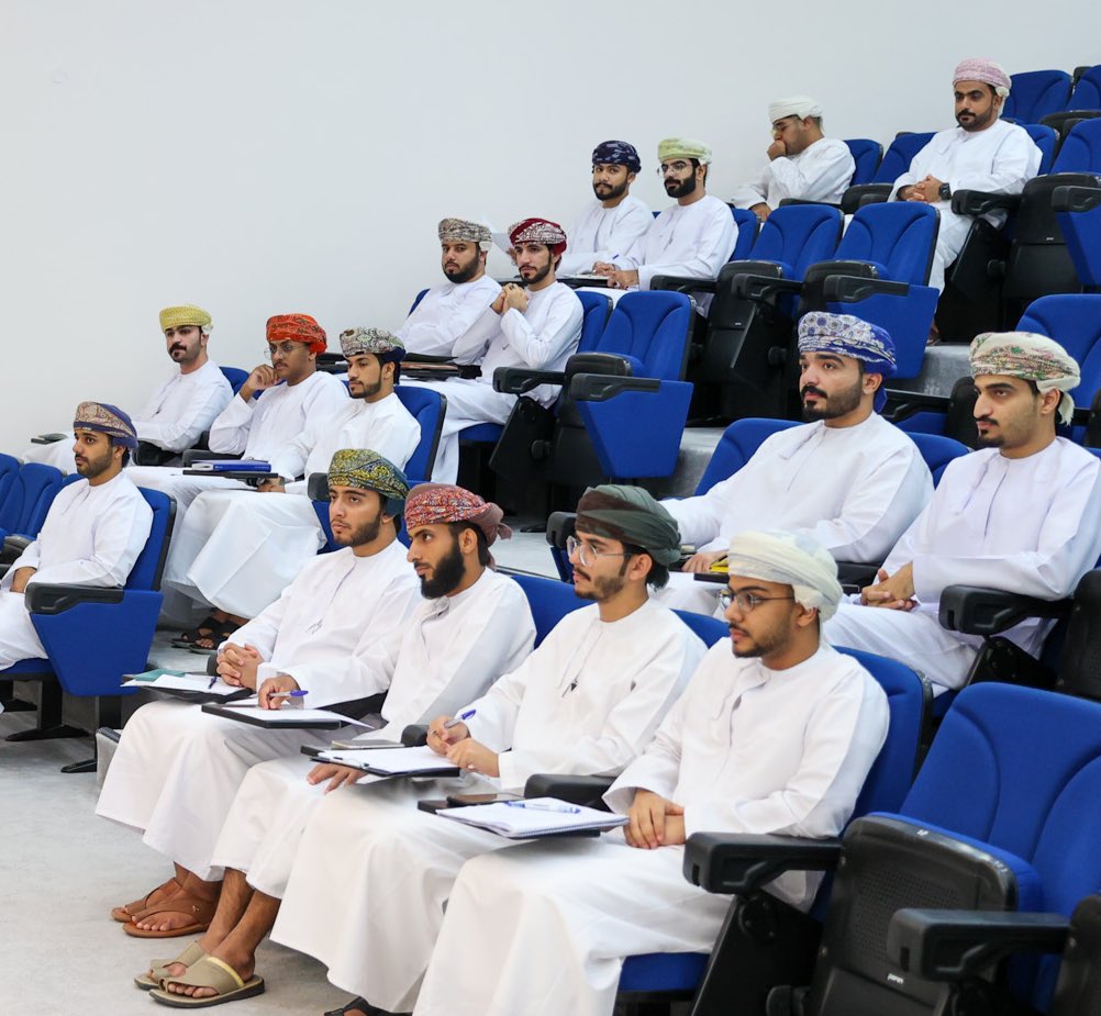 سعدت بالمشاركة في الدورة التدريبية التي نظمتها وزارة العدل والشؤون القانونية في مجال اختصاصاتها في التشريع القانوني والفتوى القانونية ومراجعة الاتفاقيات الدولية والعقود والتي كانت مدتها أسبوع كامل.⚖️