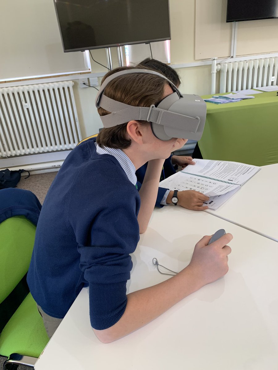 MaidaValeComp's tweet photo. Having a brilliant time communicating, playing the game “keep calm, no one explodes” https://t.co/RtoF7ZNR5A