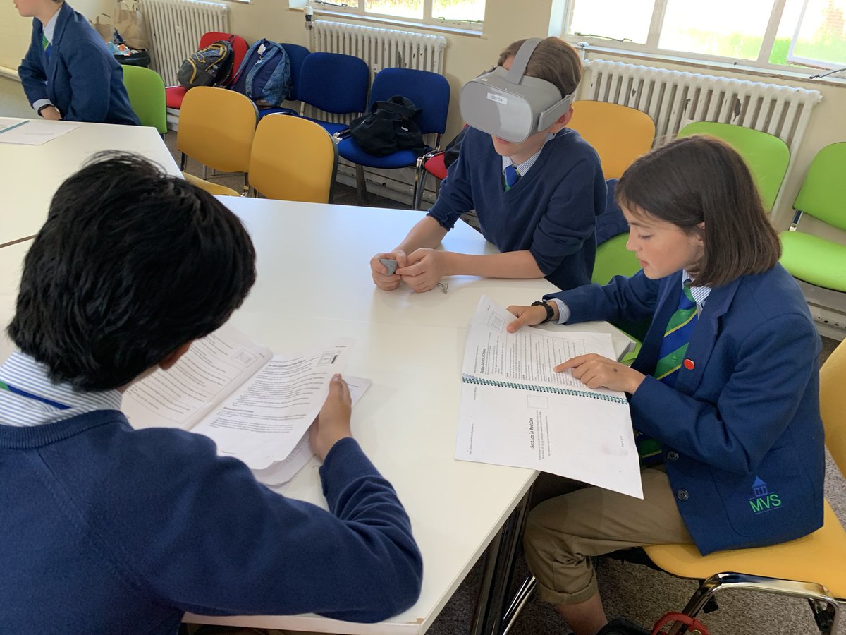 MaidaValeComp's tweet photo. Having a brilliant time communicating, playing the game “keep calm, no one explodes” https://t.co/RtoF7ZNR5A
