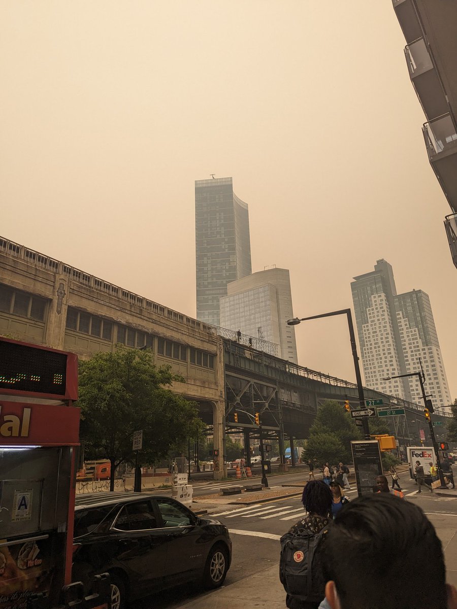 To busy to notice a change in TOS, kinda covered in smoke. #life #eastcoast #fire #smoke #newyork *NO FILTER ON PIC #HELP #CanadianWildfires #twitch #youtube #streamer #PictureOfTheDay #retweet #LongIslandcity