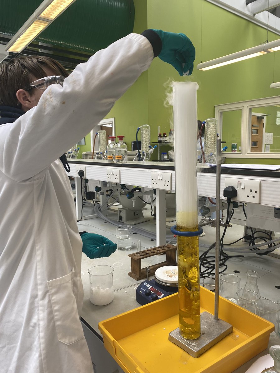 KHS_Sci's tweet photo. Our fab Higher and AH chemists visited @UniStrathclyde labs yesterday. Great work from all the groups who successfully carried out a variety of cool and colourful experiments! 🤩🧪 https://t.co/8EXFDgRMh4