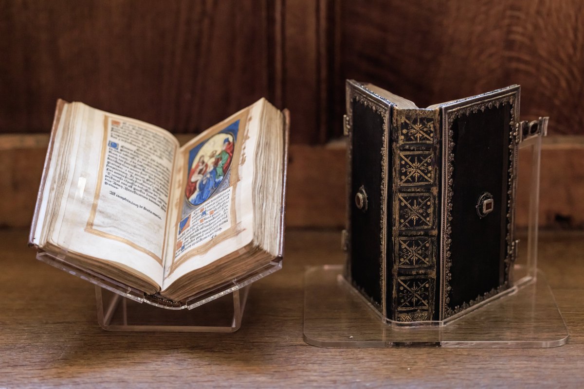 hevercastle's tweet photo. .@kateemccaffrey made the link that Catherine of Aragon &amp; Anne Boleyn had copies of the same book. She then discovered a 3rd copy of the 1527 Book of Hours &amp; Hever’s Curator, Alison Palmer, recognised the silver gilt binding of the book from the famous portrait of Cromwell. 2/2 https://t.co/mNp3v0y0rl