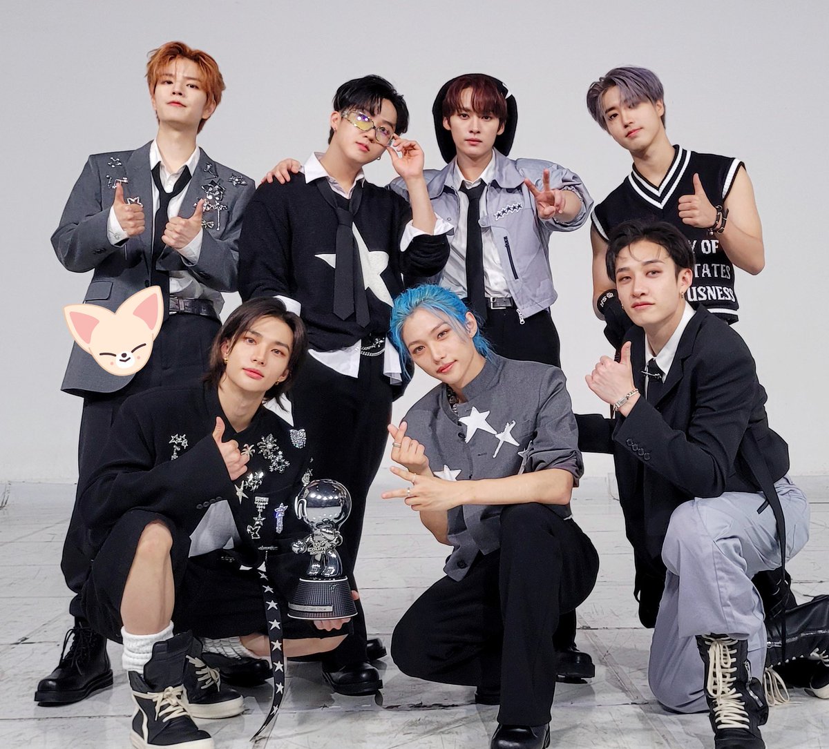 SEUNGM1NE's tweet photo. whenever they’re , always 8 ❤️ https://t.co/oXUlDo6FSW