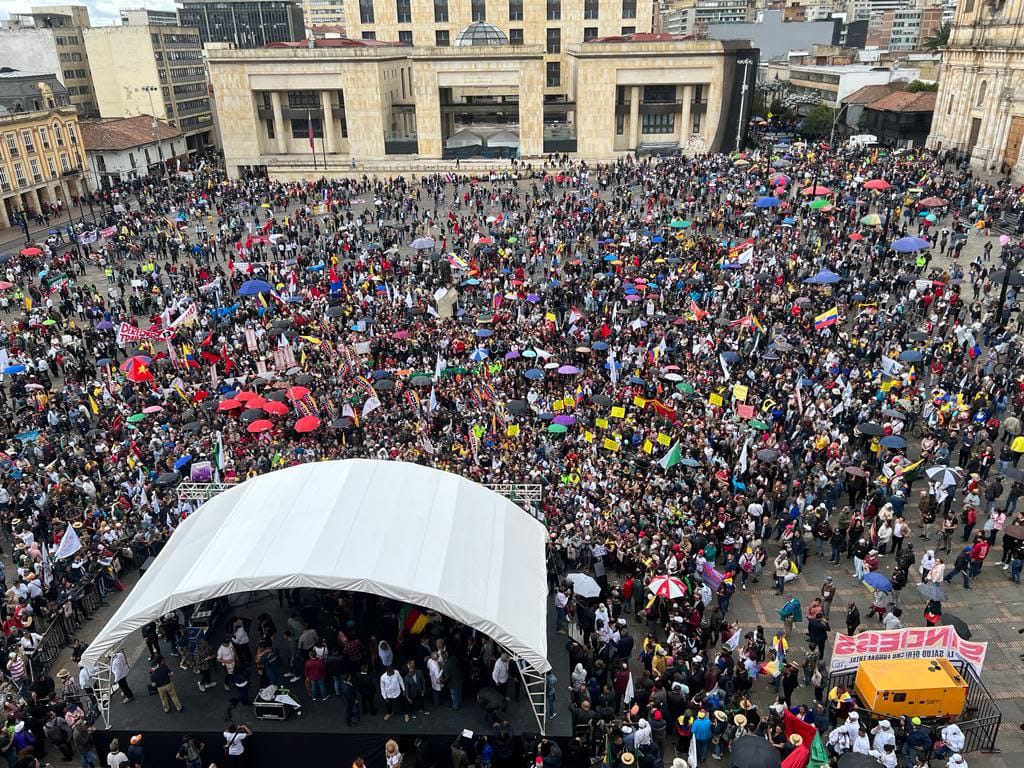Javierforero19's tweet photo. @VickyDavilaH UD y JP dirán lo que quieran pero como dicen por ahí:
Una imagen vale más que mil palabras !!!
¿Requieres crema para las hemorroides? https://t.co/LNUoxYeVPi