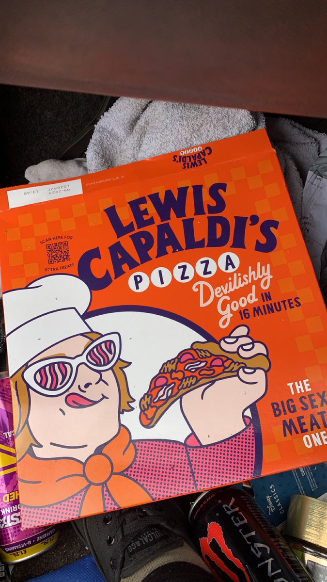 siobhant6's tweet photo. @LewisCapaldi  trying this bad boy before work https://t.co/Jg2IALzWvT