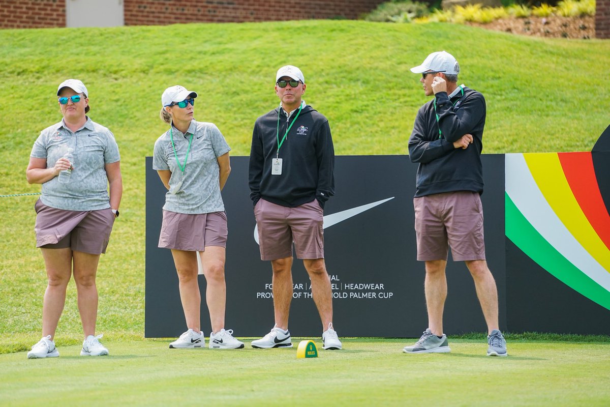 Cheering on our very own head coach <a href="/CoachBrinsmead/">Rhyll Brinsmead</a> with the International team at the <a href="/ArnoldPalmerCup/">Arnold Palmer Cup</a> as the tournament begins its action today!👏

You can stream the tournament live here: z.umn.edu/8p4z

#SkiUMah #GoGophers