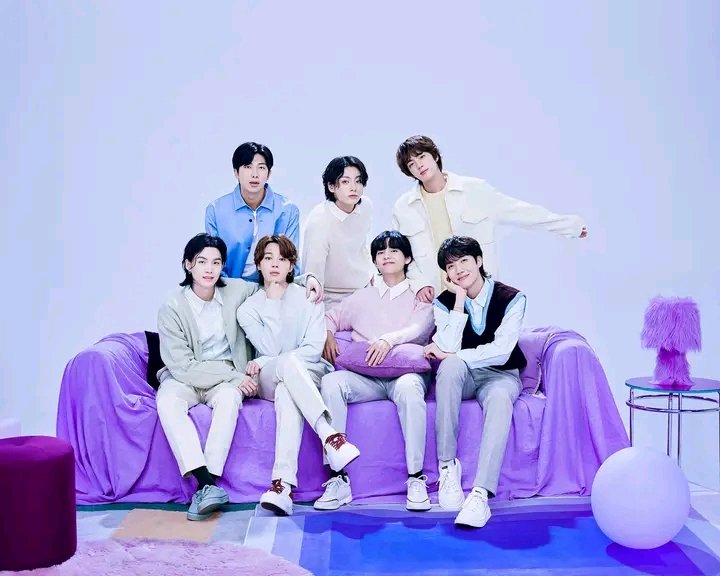 ultzsi's tweet image. If home was a group of person, it would be them