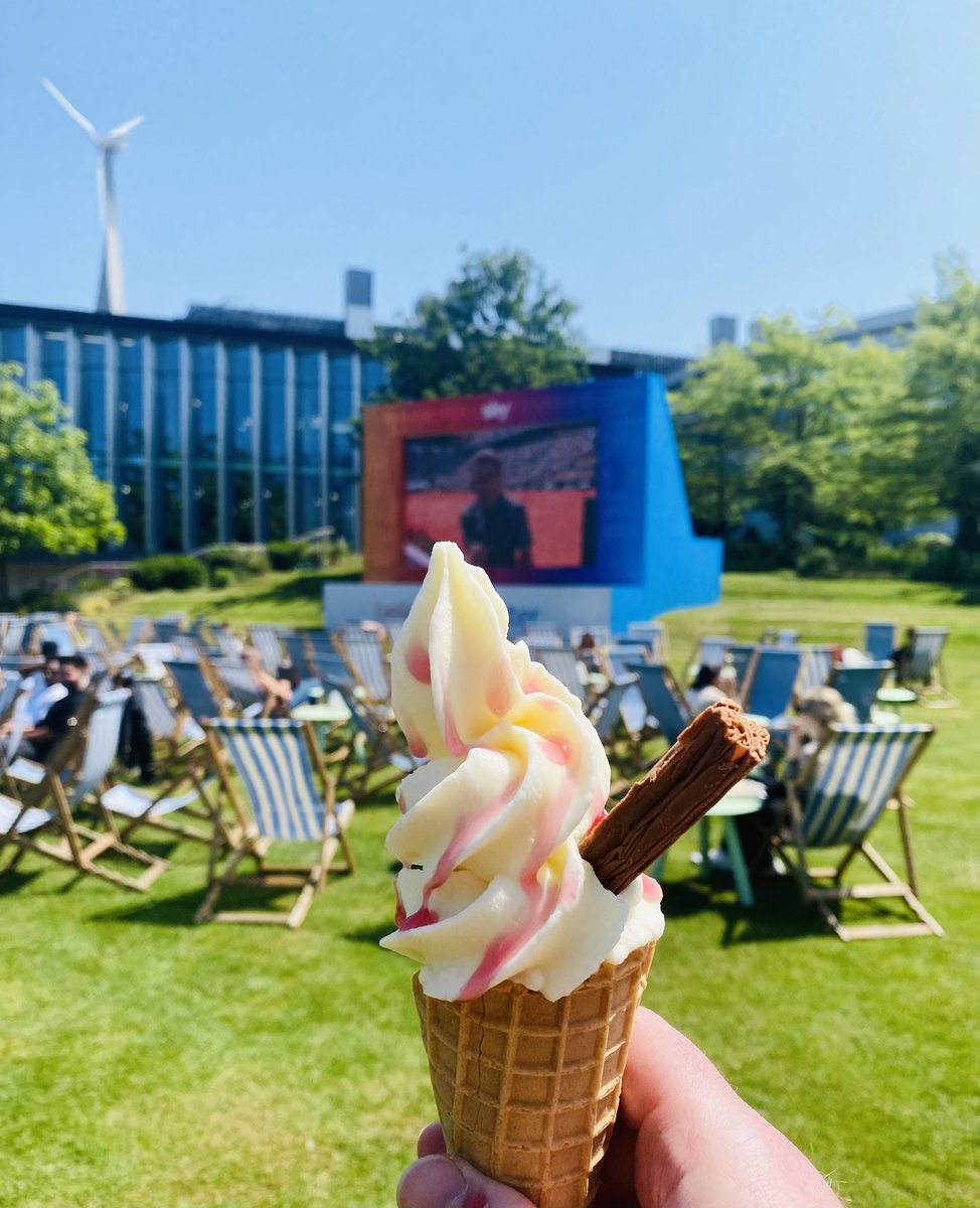 Not too bad for a Thursday lunchtime. #LifeatSky #Summer #icecream