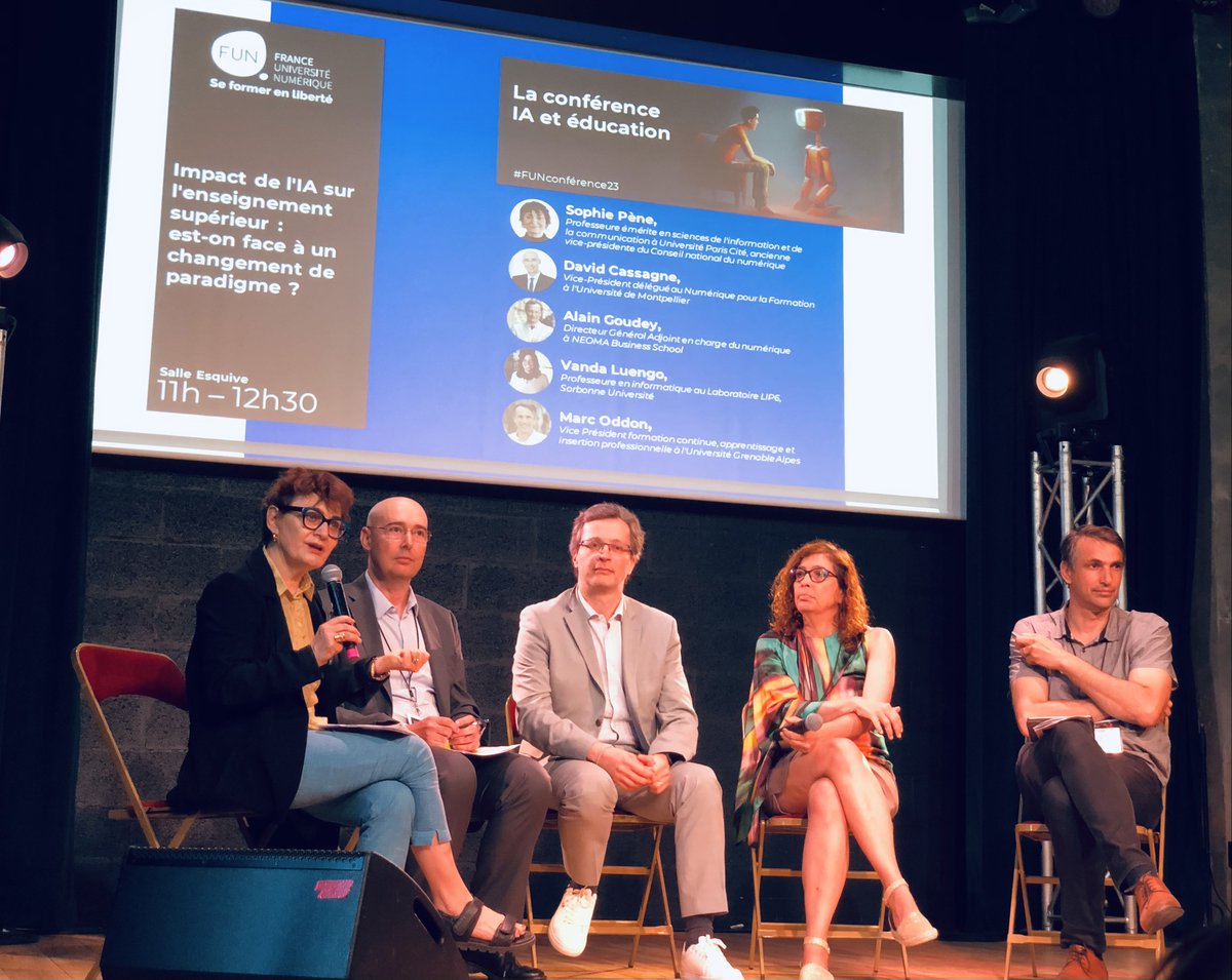EduximApp's tweet photo. Nous croyons fermement que l'IA a le potentiel de révolutionner l'enseignement supérieur, mais cette transformation doit être soigneusement gérée. Chez Eduxim, nous sommes déterminés à jouer un rôle de premier plan dans cette transition. 

https://t.co/woTVqKrgSt https://t.co/guGoidE7xX