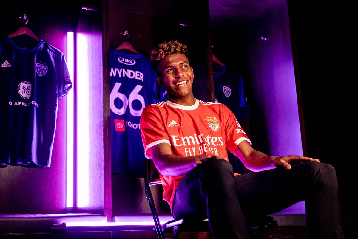 18-year-old Josh Wynder joins Benfica from Louisville City in a record deal—the first million-dollar transfer from a USL Championship side 🇺🇸