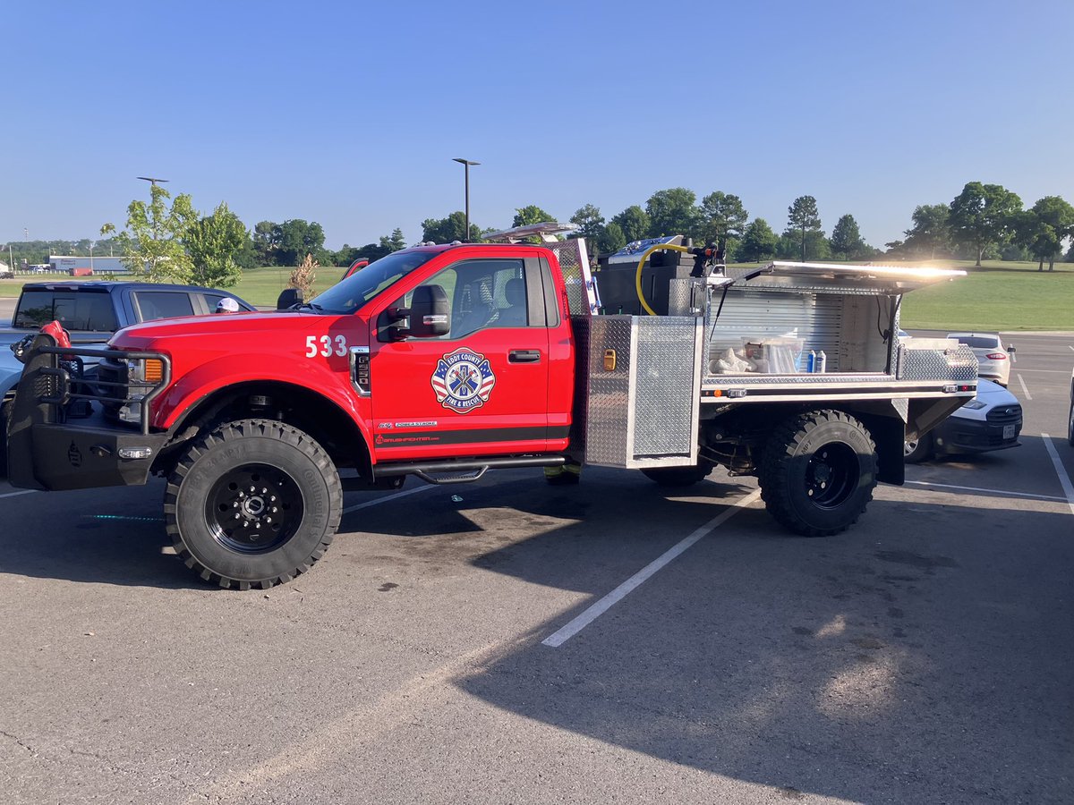DacoFire's tweet image. We’re all set up and ready to answer any questions you may have at the OSFA Conference in Oklahoma. Don’t forget to stop outside and check out this Daco Brusfighter brush truck!