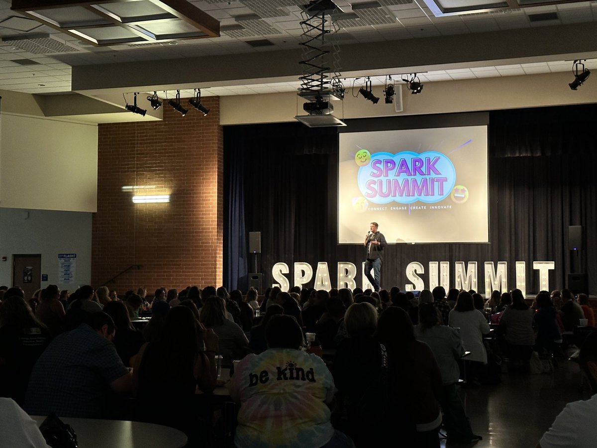 MrWhiteHB's tweet image. “Laughter has healing properties.” Devin Seibold kicking off #sparksummit to a packed house! #INeLearn