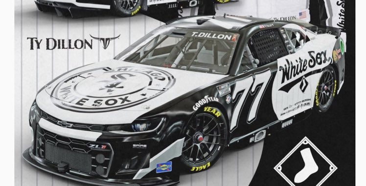 BlueCubs44's tweet photo. @Lionel_Racing https://t.co/tFAzAefHgp