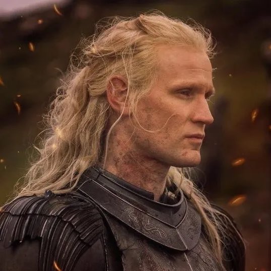 theblacks_'s tweet photo. ‼️ SPOILERS FOR SEASON 2 ‼️

Three major battles will be filmed in North Wales: 

— Battle of Burning Mill and Battle of Stone Hedge led by Daemon
— Battle of Rooks Rest led by Rhaenys 

+ Dragonstone scenes on the beach involving little Aegon and Viserys! https://t.co/qHx3ZFJdWR