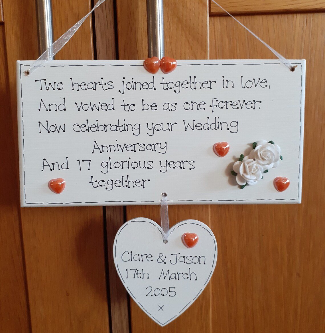 sharks21's tweet photo. Every anniversary is worth celebrating.  
For a 17th wedding anniversary, celebrate with #Carnelian #weddinganniversary #marriage #17yearstogether #EtsySocial #handmadegifts #smallbusinessowner #personalised #CraftBizParty 
https://t.co/ot4MfBuNT0 via @Etsy https://t.co/dzKiNwK4sT
