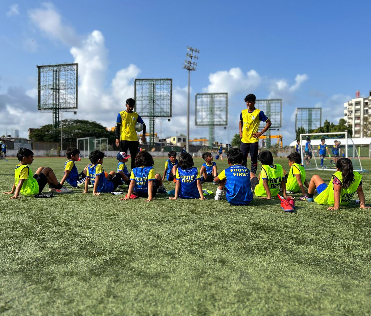 Sometimes in football, it’s about finding the calm in the chaos🧘🏽‍♀️

#FootballForKids #ChildrensFootball #WeLoveFootball