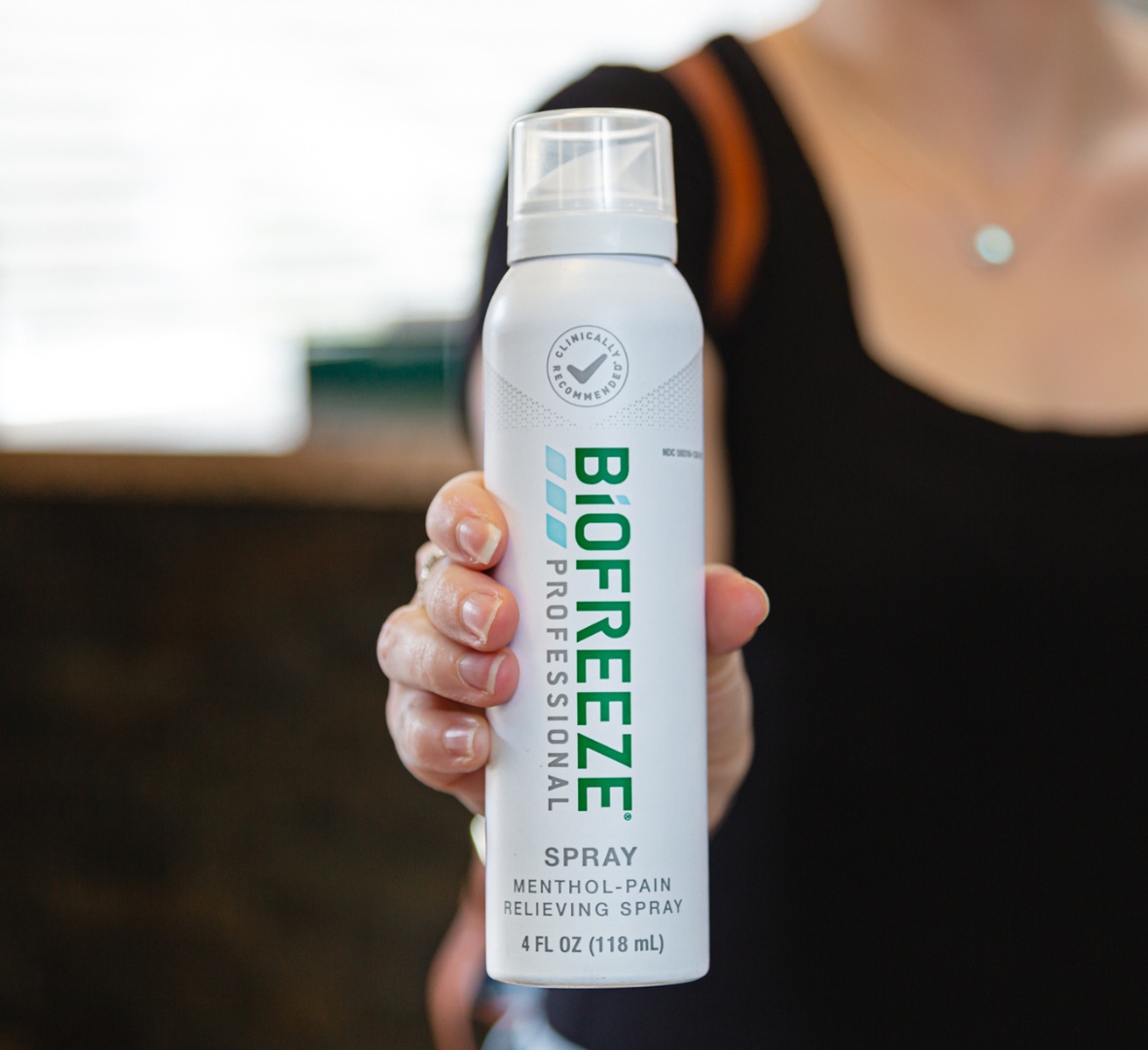 HendChiroCenter's tweet photo. Whether you're an athlete pushing your limits or someone seeking everyday pain relief, @biofreeze Professional is the secret weapon to comfort. 👏

Don't let pain hold you back any longer, pick up a bottle today at our practice. 

#HendersonChiroCenter #biofreeze https://t.co/7R1r9i4Bg8