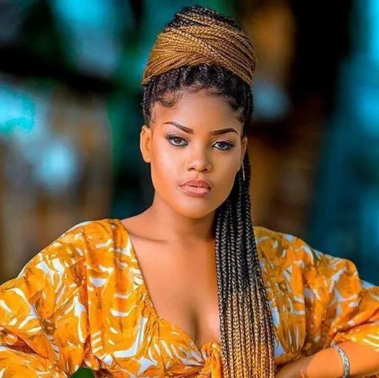 912CroozeFM's tweet photo. #TheAfricancountdown #Np 3 #Shabada by @Mudradviral ft. @avapeace2 https://t.co/63s5ibIGCA
