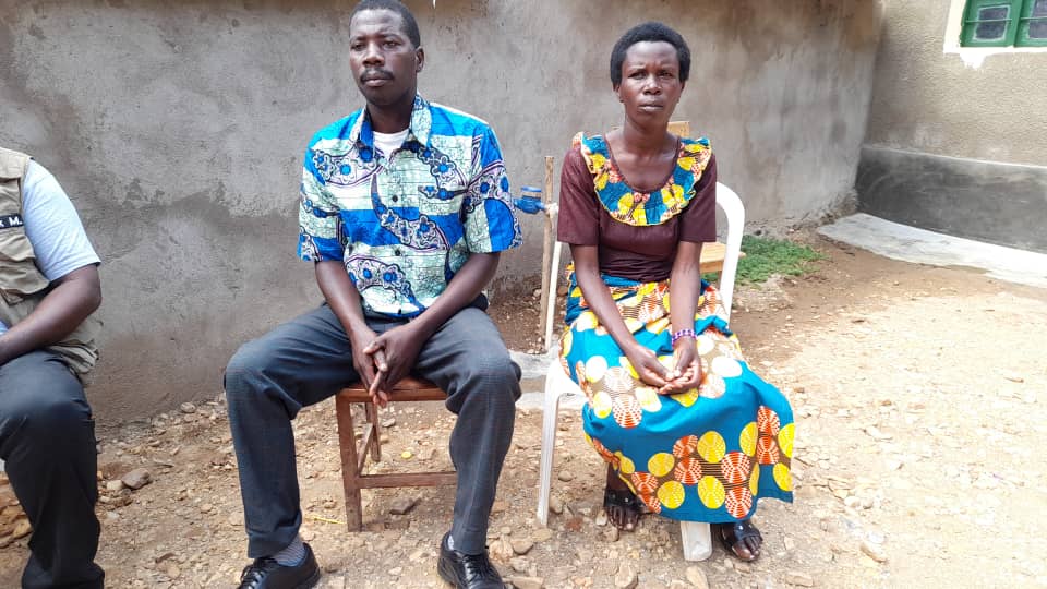 WVRwanda's tweet photo. Florence, shares her testimony with the #GESILearningForum participants @GakenkeDistr; "Our daughter was surprised to see her father not going to drink for 3 consecutive days."
@WVRwanda’s Celebrating Families’ model is restoring  peace &amp; harmony among families.
#GenderEquality https://t.co/hxcTcFVln6