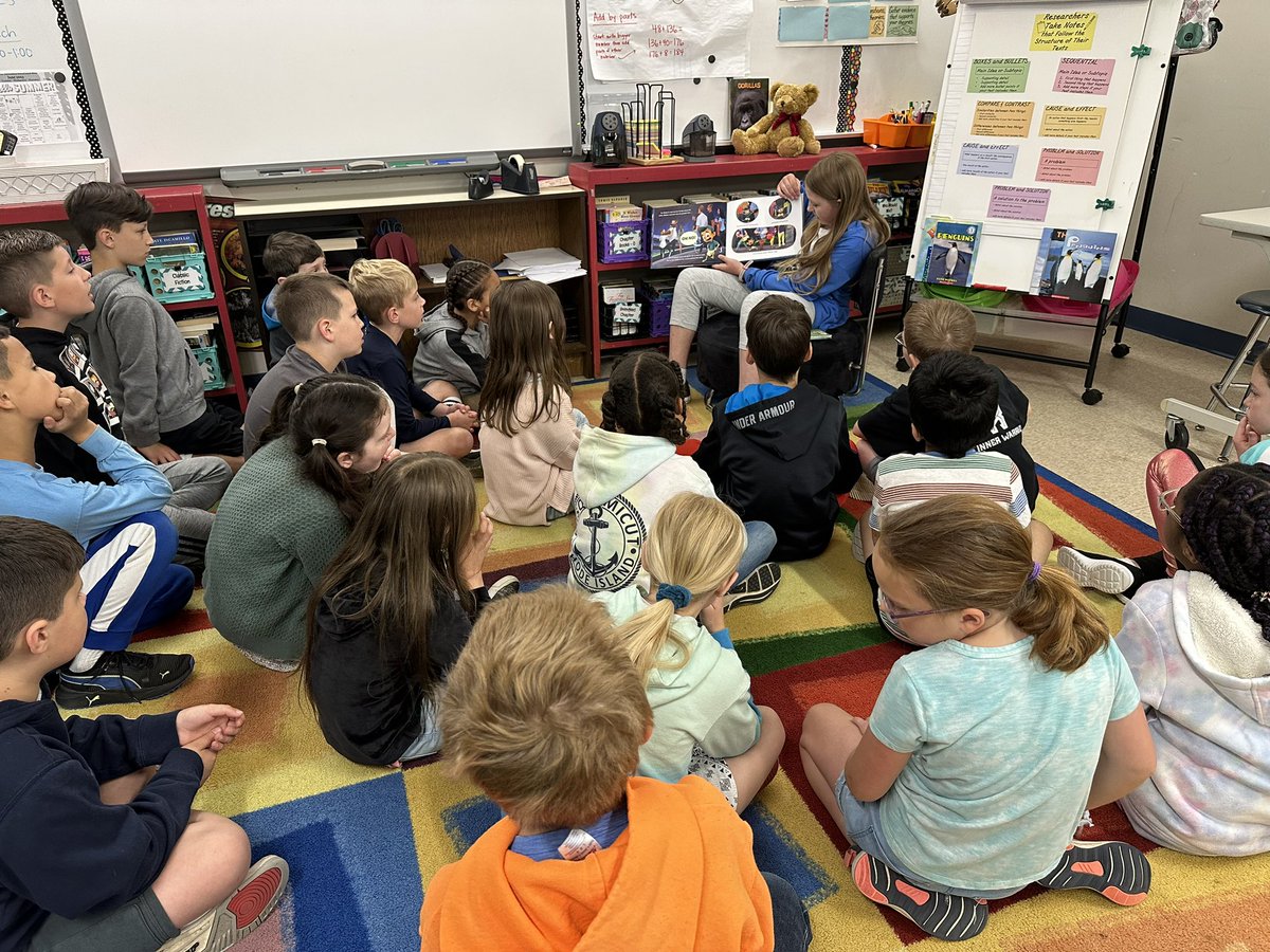We love sibling mystery readers! 🕵️‍♀️📚Thanks for reading to us, Sarah!