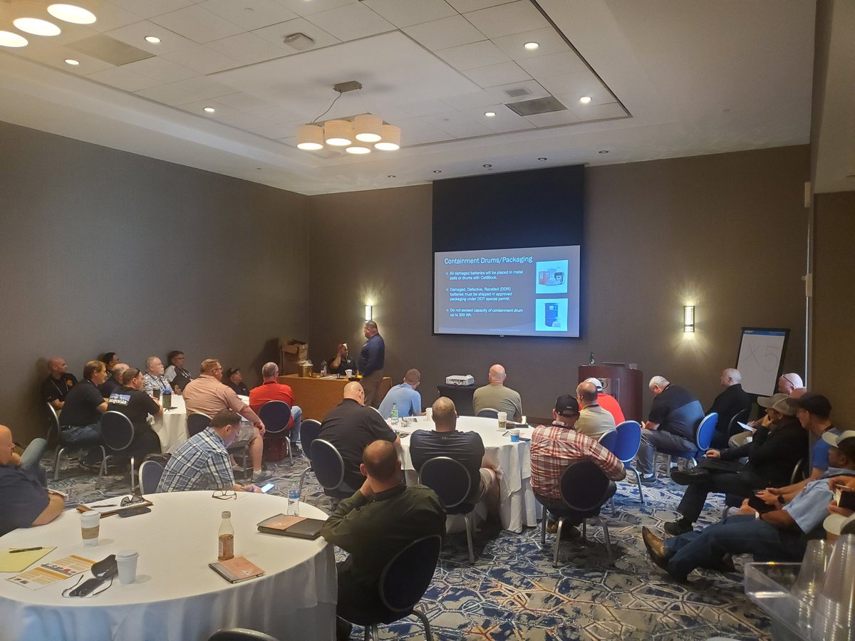 HazmatandRescue's tweet image. Standing room only and spilling out into the hallway! Brett Bigger of Noble &amp;amp; HMIQ. Check them out at Booth 535. Needless to say,  people want to know how to address the Li-Ion issue.  Be sure to check out @Provident__Ins and our upcoming presentation on June 26th #Hazmat2023