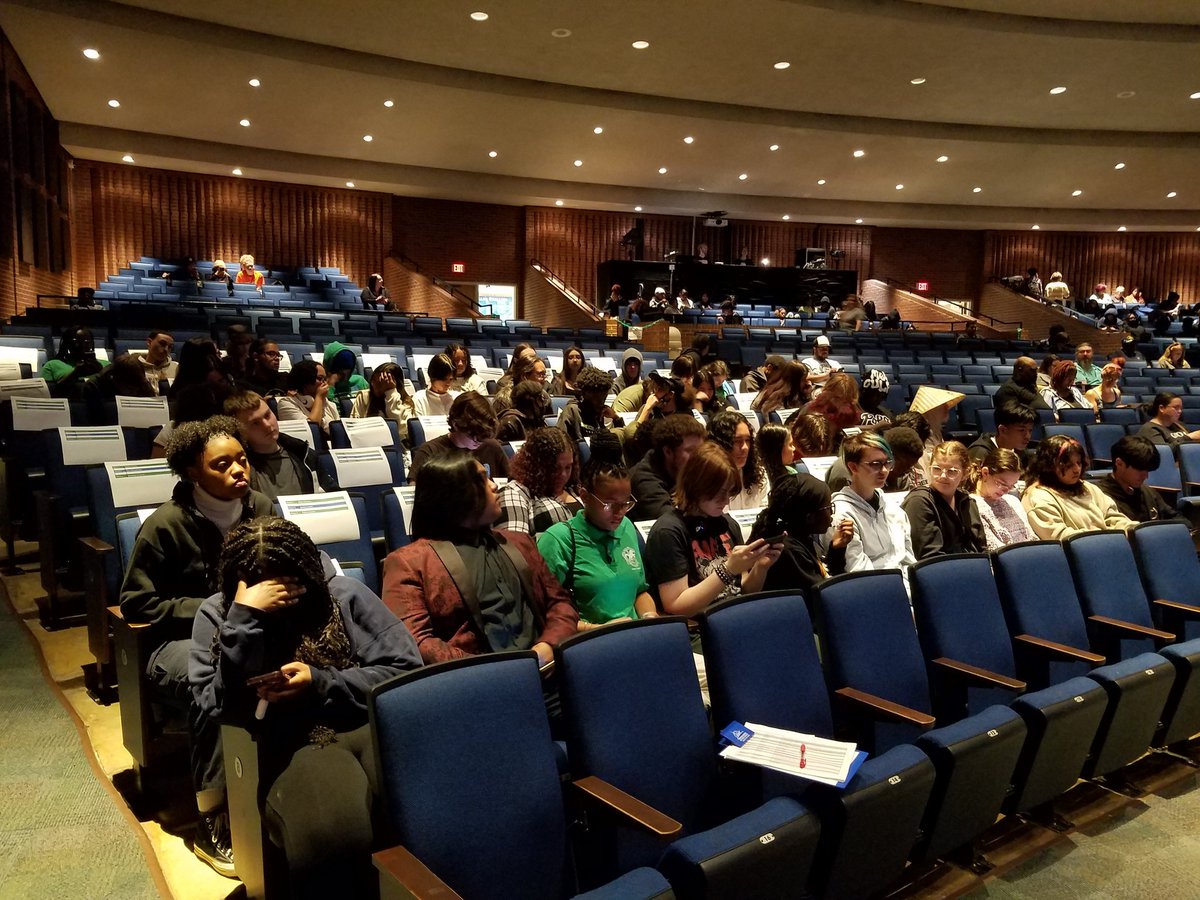 2023 GRHS Sophomore Awards #onceastallion <a href="/Stallion_SAC/">Stallion Activities</a> <a href="/GRHSPTSA/">PTSA Green Run HS 💚💙🐎</a> @BowserTennille <a href="/MrsKellyJFoster/">Kelly Foster</a>