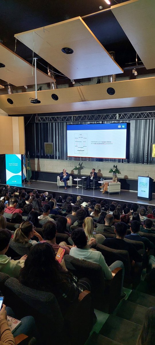 marianmargar's tweet photo. Jornada #actualizacionprofesional #DecanatoAdministracionyManagement @LaSiglo21 @lucianacadyman @LeticiaMasfarre https://t.co/rokt6SUG66