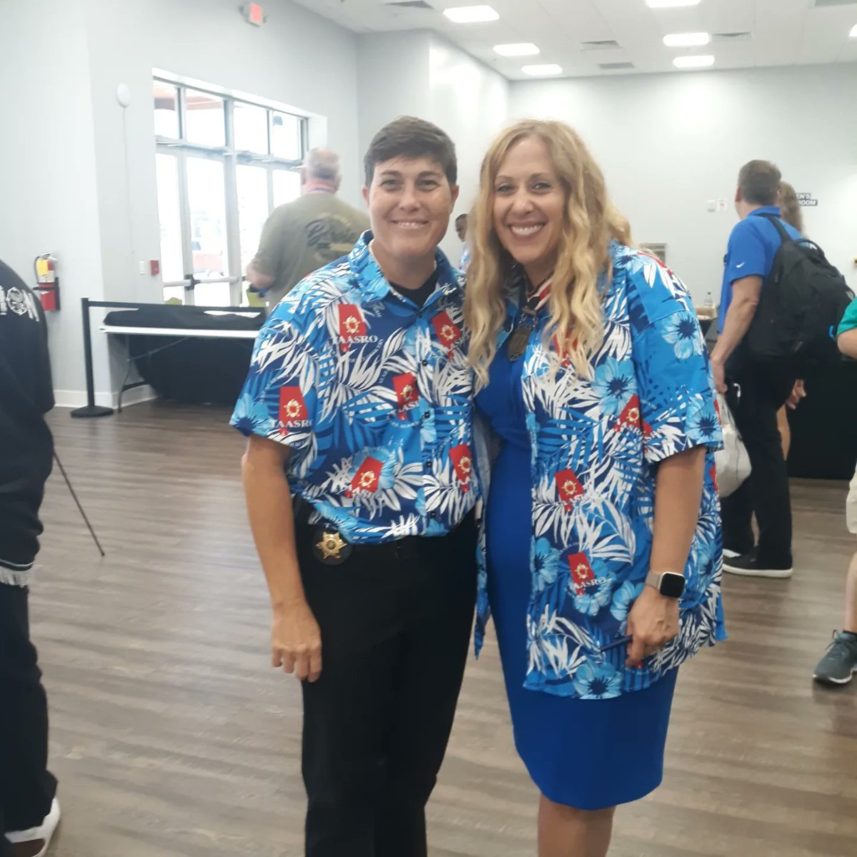 HudgensMolly's tweet image. Thanks @taasro,@revelspamela &amp;amp; @sullysro for allowing me to share our @dbc_inc @SafeSchoolsOrg @KirklandProd #savingsycamore story w/ @MsJasGreen, @AutummJ, @QuinnHeaden, @PatrickHSutton, @auburntiger70. @EllyUnderwood &amp;amp; more❤ #gobesomekidshero #mohstrong #Psalm91 #dbcincbooks