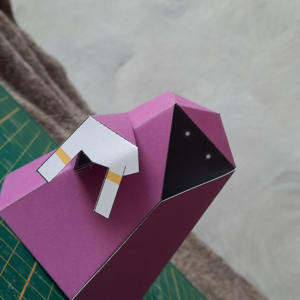 Red Uschanka👀👀 (com 15€) tweet media