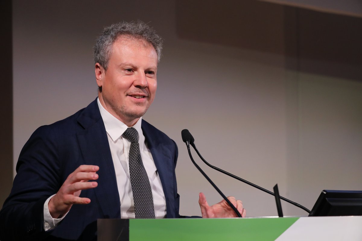 La giornata riprende con l’intervento di <a href="/marcomarcatili/">Marco Marcatili</a> che ha analizzando le criticità ma anche i meriti del superbonus come “1,4 milioni di CO2 in meno, un risparmio medio a famiglia di 1000 euro in bolletta, 600 mila occupati in più e l’incremento di valore degli edifici”