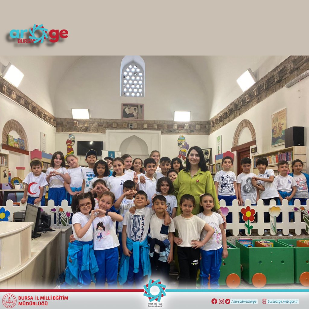 bursailmemarge's tweet photo. Birimimiz ve Bursa Büyükşehir Belediyesi Kütüphaneler Şube Müdürlüğü işbirliğinde, Lala Şahinpaşa Çocuk Kütüphanesinde gerçekleştirilen "Çevre Haftası" konulu tohum atölyesi etkinliğine Osmangazi Lütfi Banuşoğlu öğrencileri katıldı.
@bursakutuphane
@bursabuyuksehir
@seyitalibuyuk https://t.co/9Ecw7Smv6c