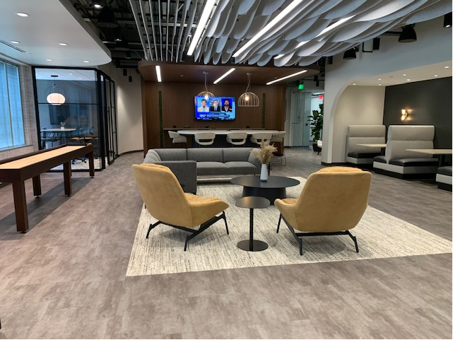SchottDesignInc's tweet photo. #Render ➡️ #Reality | One Concourse Amenity Space 

Renders are a great design tool to ensure the vision translates to real life once a project is complete! The One Concourse Amenity space is a perfect example of how #Details make the #Design! https://t.co/APokoe9Ke4