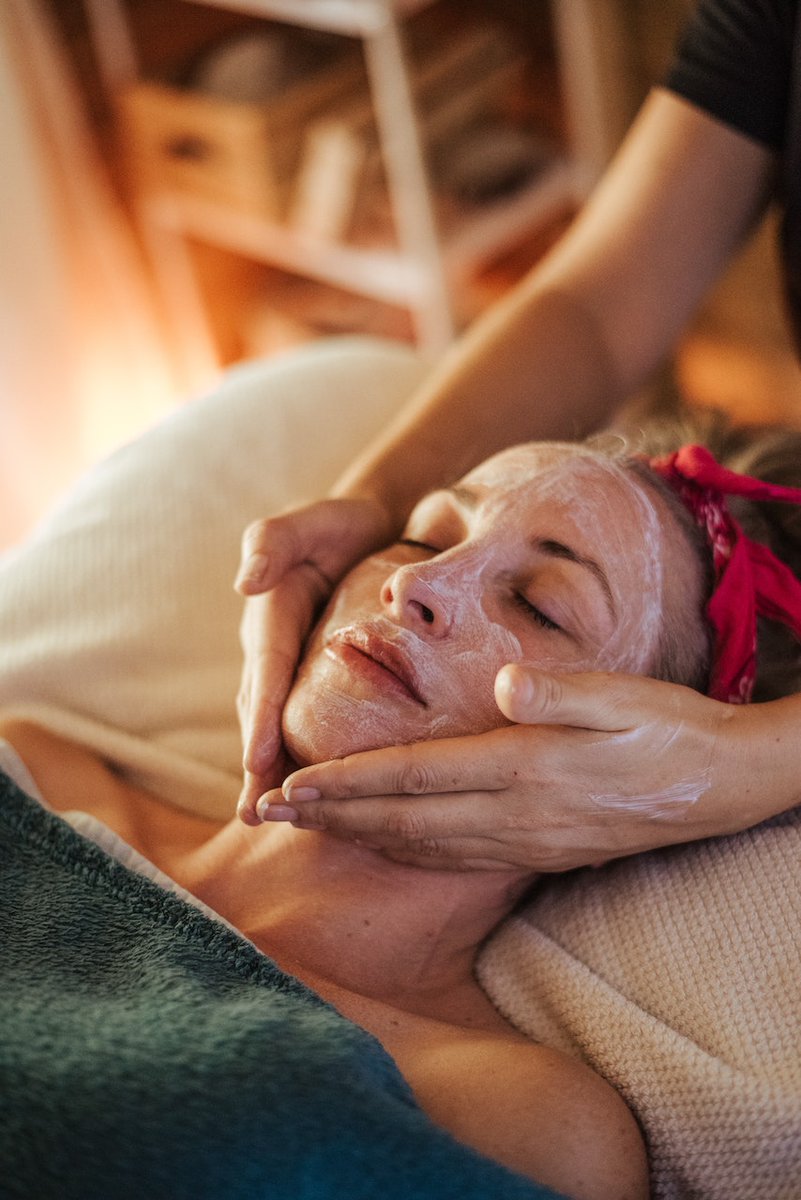 Take your skincare regimen to the next level by booking a treatment at The Spa at West Glen. 🧖‍♀️