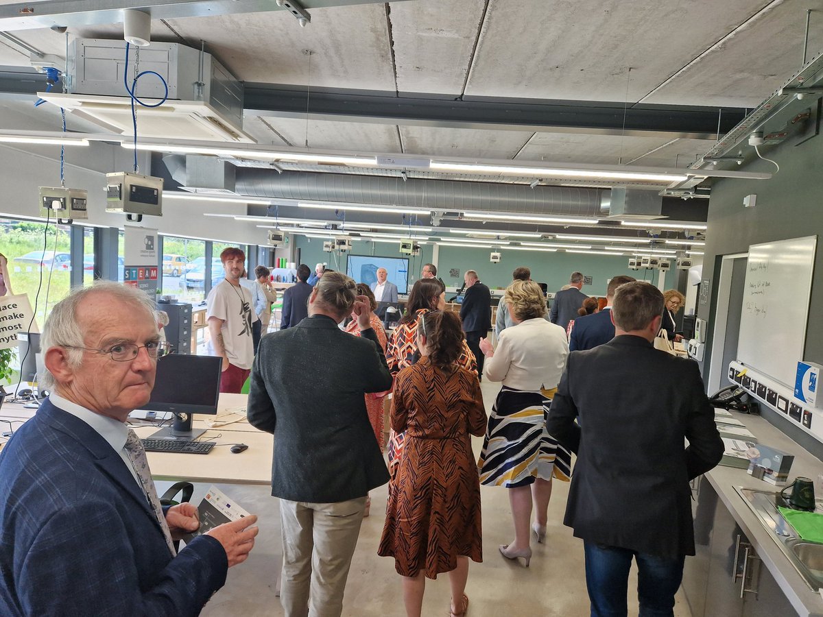 A first glimpse for many #FabLab #collaboration #creativity <a href="/DCCIreland/">Design & Crafts Council Ireland</a>
<a href="/CountyLouth/">CountyLouth</a>
@quinnp12
<a href="/Entirl/">Enterprise Ireland</a>