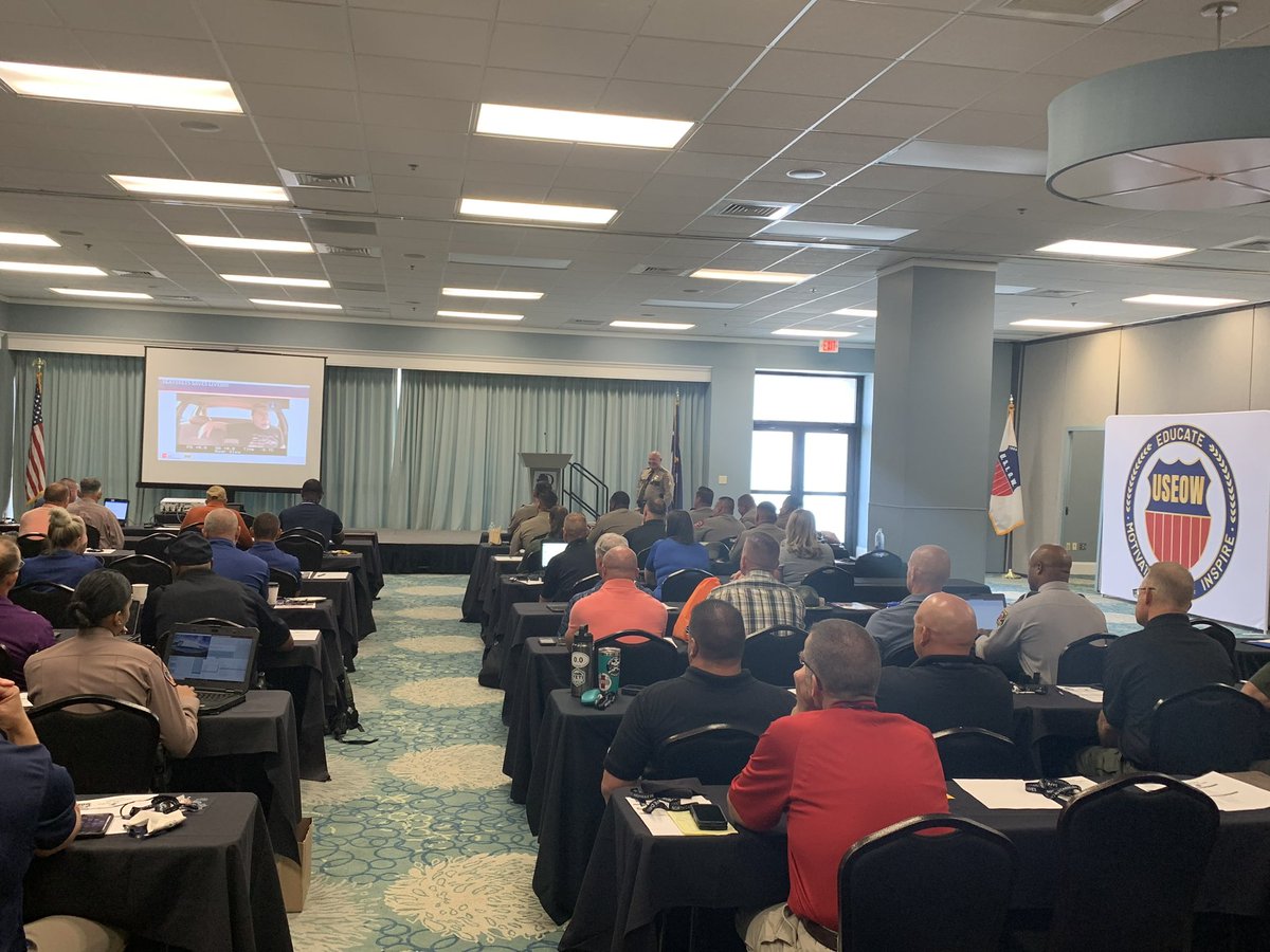 THPChattanooga's tweet photo. Sgt Harvey from @THPChattanooga and Sgt Hannah from @THPLawrencebur have had a fantastic time collaborating with like-minded law enforcement professionals. #USEOW #safetyed #savinglives https://t.co/UBzqkTgUlv