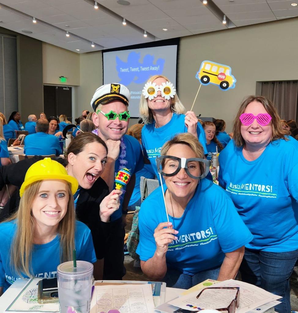 JaCurylo's tweet photo. #Table13  
@VolusiaLEADS #MentoringMatters #RelationshipMatter #TeachingMatters https://t.co/MbPyrcamun