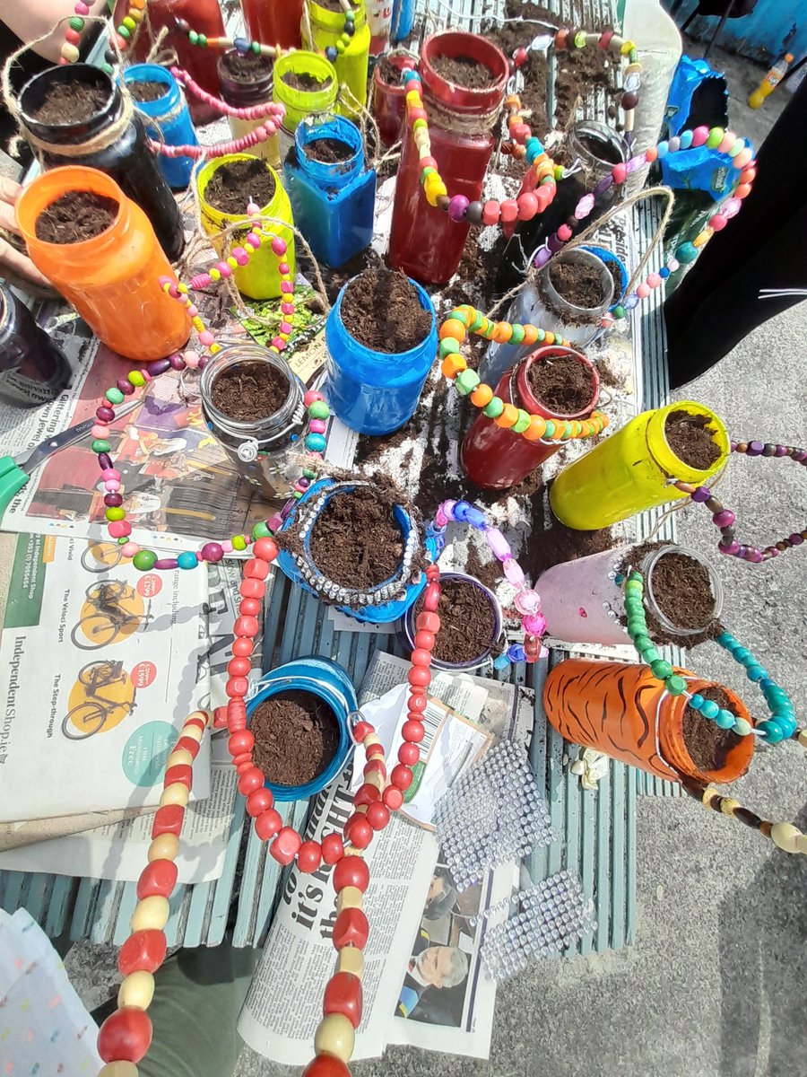 cytcarlow's tweet photo. Preparation for #Prideofplace - well done to all who have made our outdoor area so much more colourful and creative looking👍
@Carlow_Co_Co https://t.co/woW9iDggbU