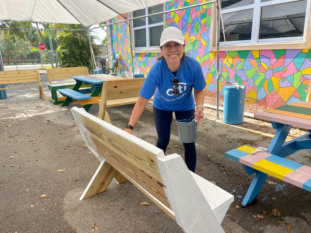 BranchesFL's tweet image. This amazing @Citi group are visiting Branches Lakeview today #beautifying our site! We can’t wait to see the results of all their hardwork.
Thanks Citi!! 
#Branchesfl