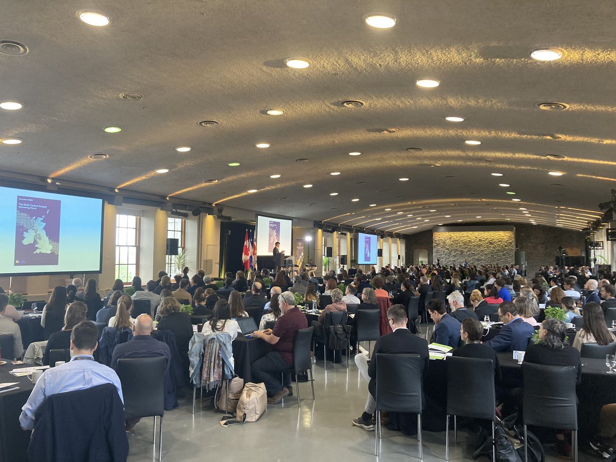 VivreenVille's tweet photo. En allocution d’ouverture au #RVCV23, @Val_Plante lance l’Appel des mairesses et maires en action, qui compte déjà plus de 40 signataires. Elle appelle ses homologues à se joindre pour faire face aux crises climatique, de l’habitation et de la mobilité. 👉🏻https://t.co/CcyOX47hXH https://t.co/tk99pXkpaQ