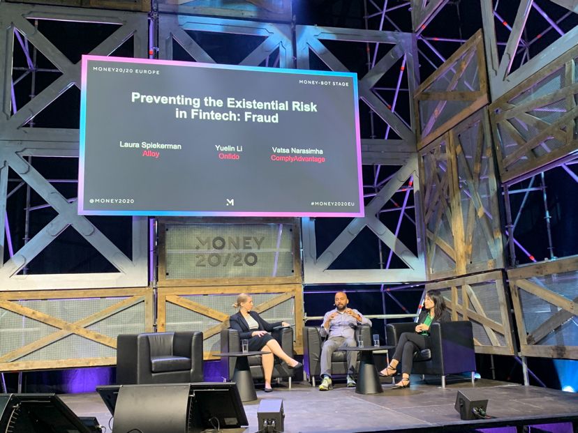Alloy President and Co-founder @lauraspiekerman with Yuelin Li @Onfido + Vatsa Narasimha @ComplyAdvantage at #Money2020Europe, discussing how fintechs can effectively identify and mitigate #fraud & meet #compliance requirements while balancing growth.