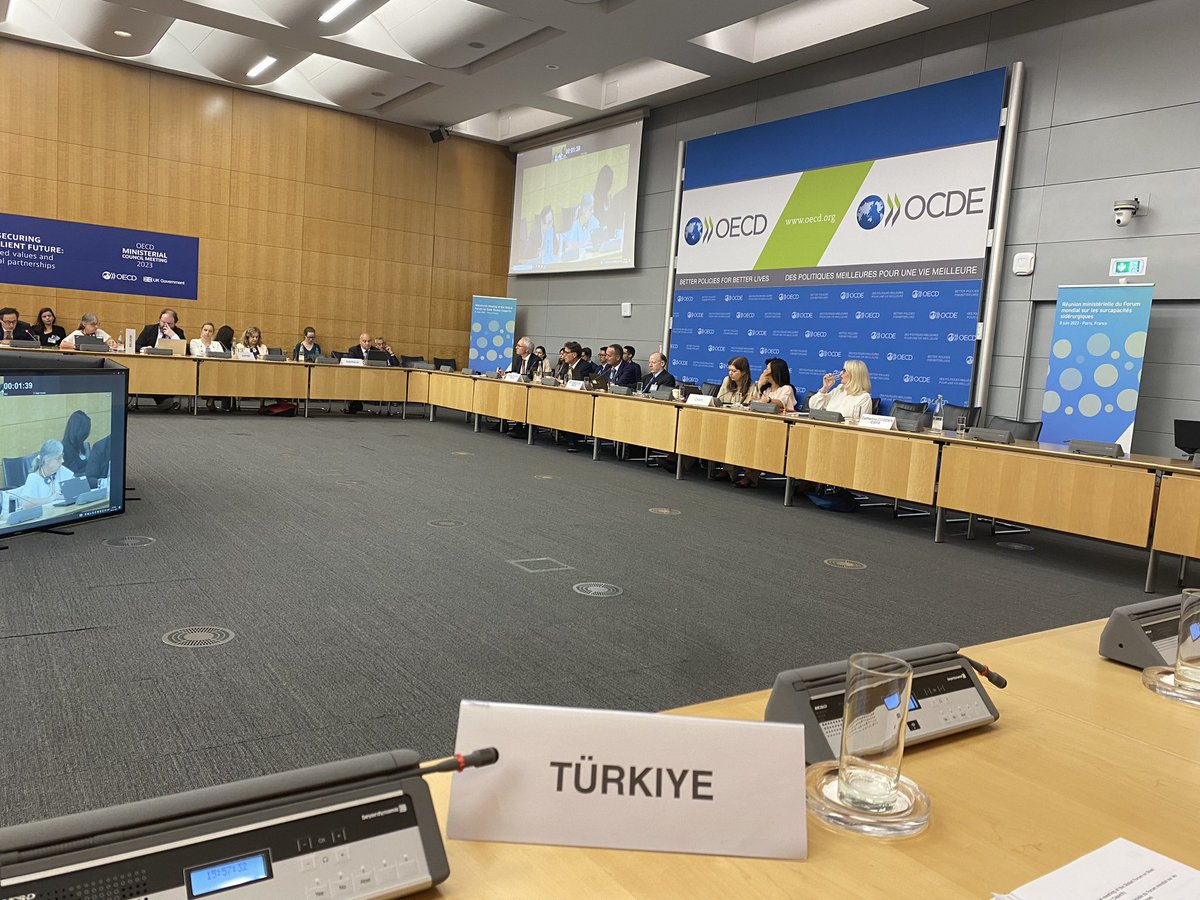 On the 2. day of the #OECDMinisterial 2023, as a side event, we participate to the very important meeting of Global Forum On Steel Excess Capacity #GFSEC . Türkiye attaches great importance to the work of the #GFSEC . Efforts towards decarbonization of the steel industry are +