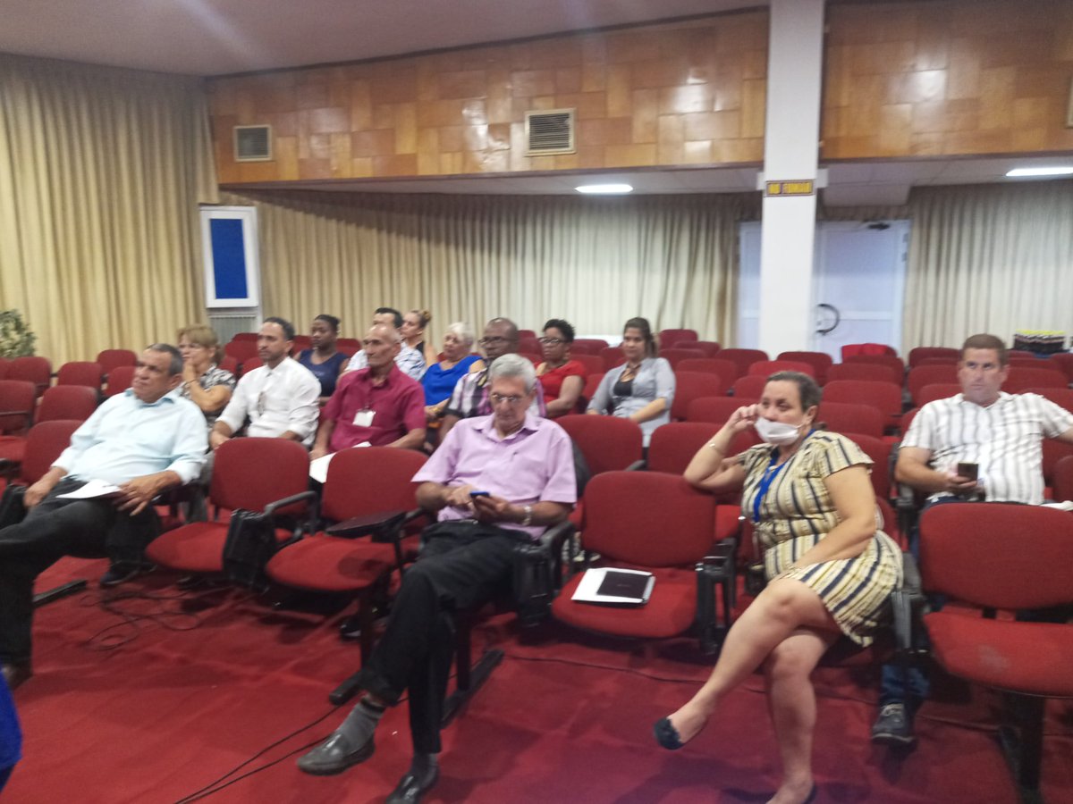 LABIOFAM2's tweet photo. Se celebra en Cuba el Día del jurista, es por eso que los juristas de las Empresas de @LABIOFAM2 radicadas en La Habana han decidido reunirse para compartir esta celebración juntos. https://t.co/Bik9covz8v